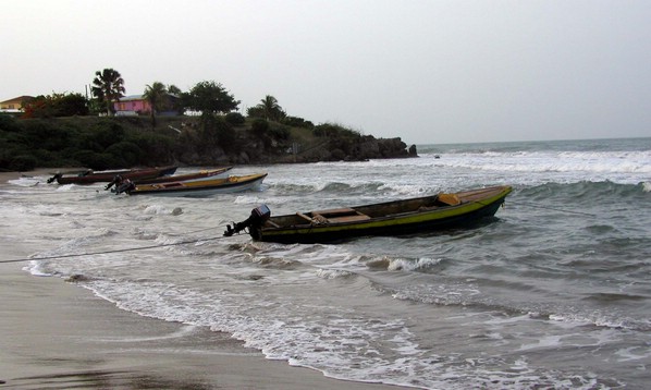 boats_surf3.jpg
