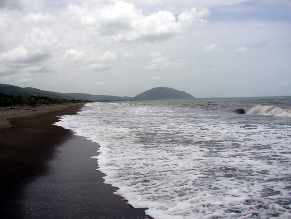 gut_river_beach.jpg
