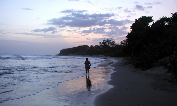 lara_beach2.jpg