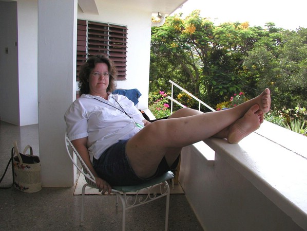 lara_porch3.jpg