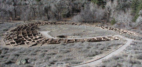 tyuonyi_pueblo.jpg
