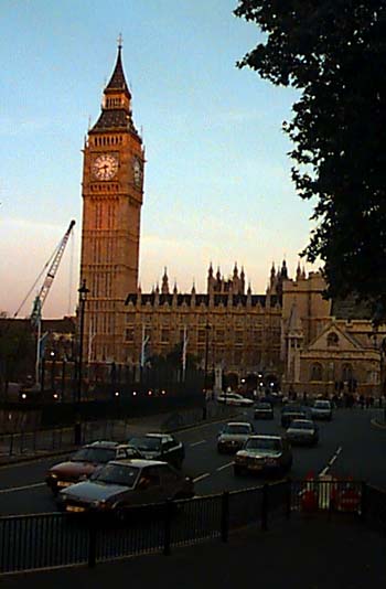 Big Ben during rush hour