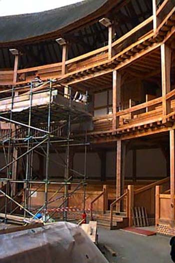 Scaffolding at the Globe